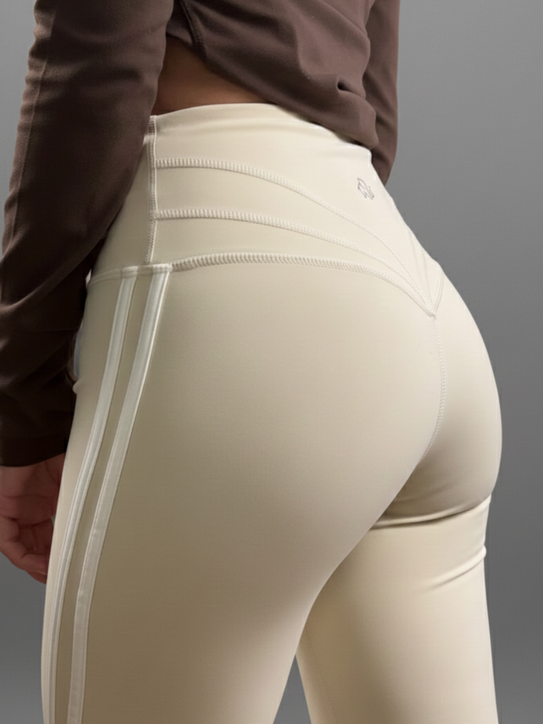 High-Waist Elefante Cream Flare Legging